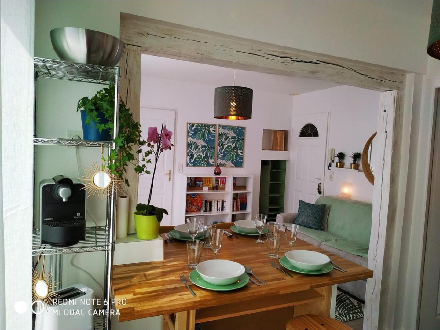 2 Min Walk From Train Station And Center Of Tours Apartment Luaran gambar